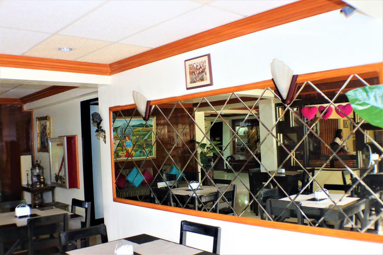 Zen Rooms Vest Grand Suites Bohol Tagbilaran-stad Buitenkant foto