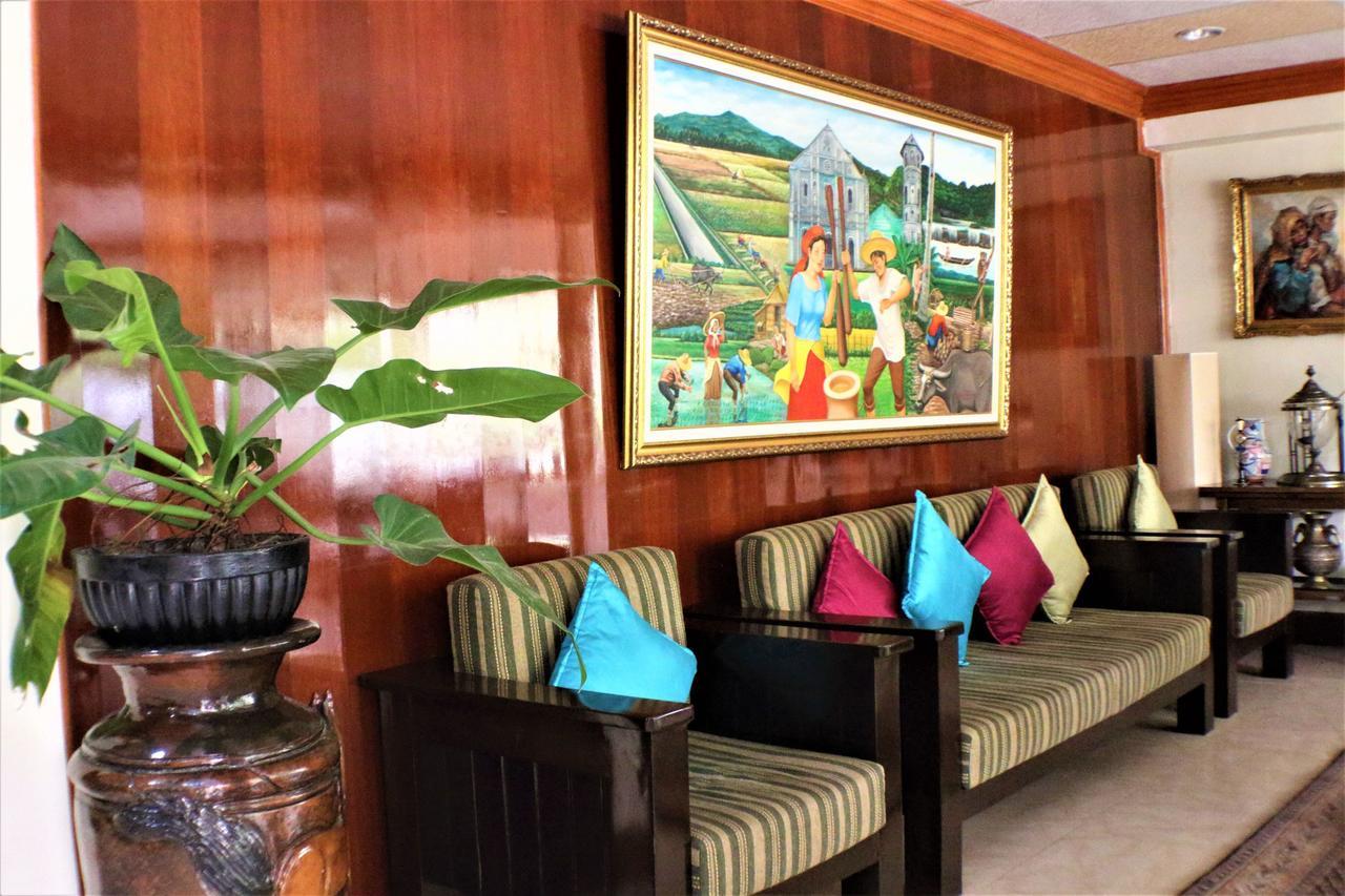 Zen Rooms Vest Grand Suites Bohol Tagbilaran-stad Buitenkant foto