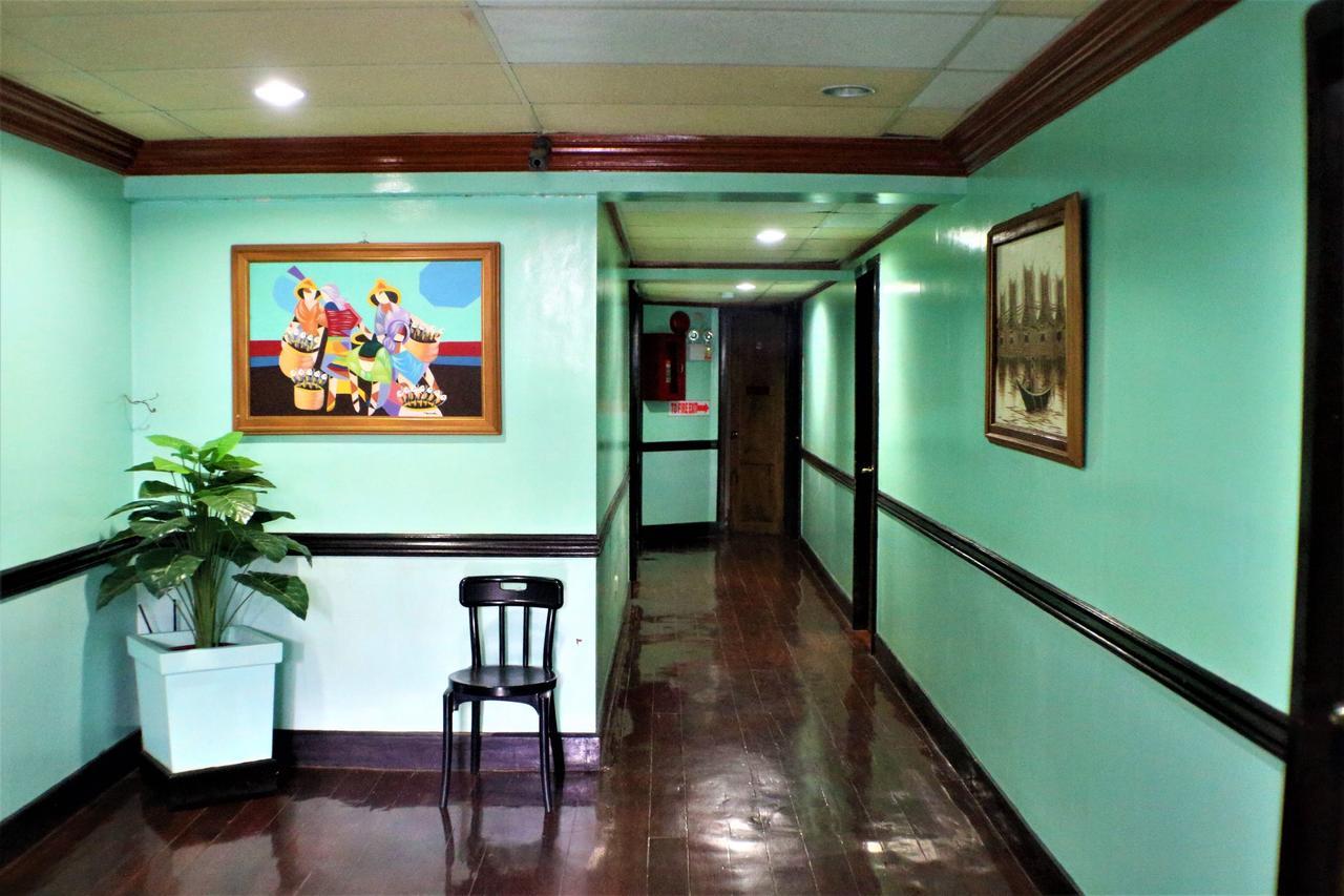 Zen Rooms Vest Grand Suites Bohol Tagbilaran-stad Buitenkant foto